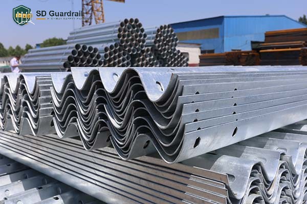 W-beam-guardrail5.jpg